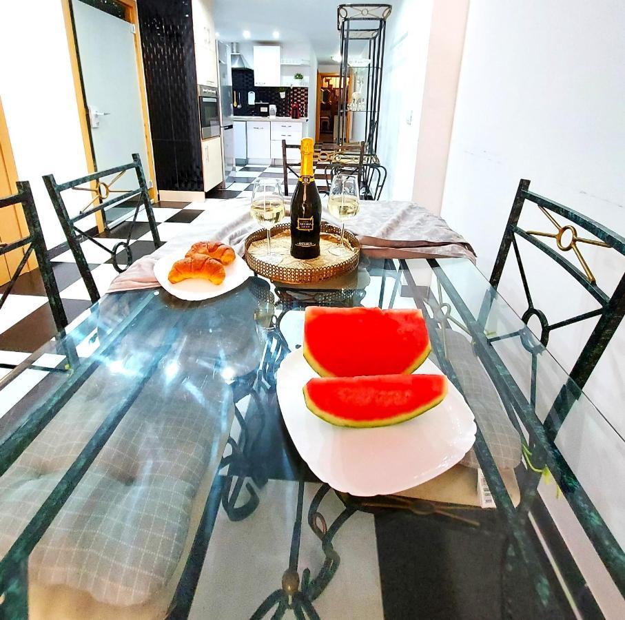 Elegant 3 Bedrooms, Wifi Free Адехе Екстериор снимка